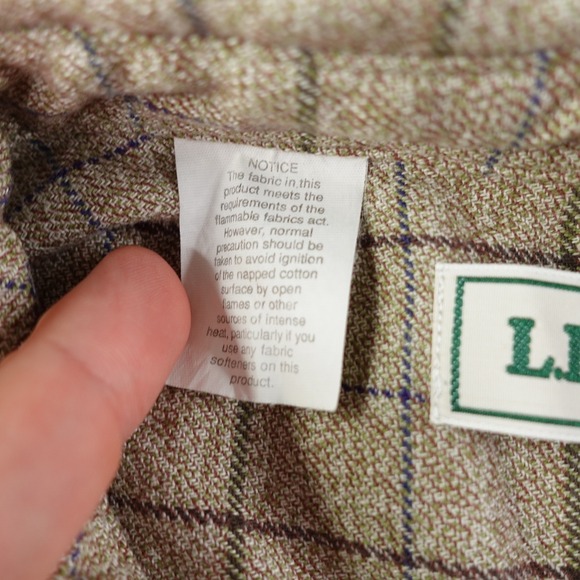 Vintage LLBean Shirt Mens XL Plaid Button Down Made in Portugal Hiking L/S - Picture 4 of 9